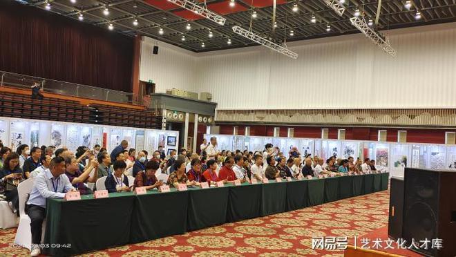 书画家王德义受到原文化部副部长潘震宙亲切接见