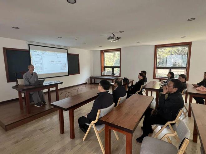 董平:浙江大学董平教授及武汉大学国学院欧阳祯人、肖航教授一行参访天台祖庭玉泉寺