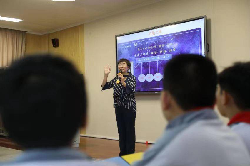 曹静:粤港澳大湾区科技馆联盟科学表演秀巡演活动走进梅州