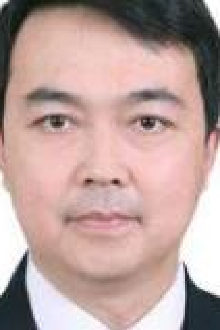 石宝东