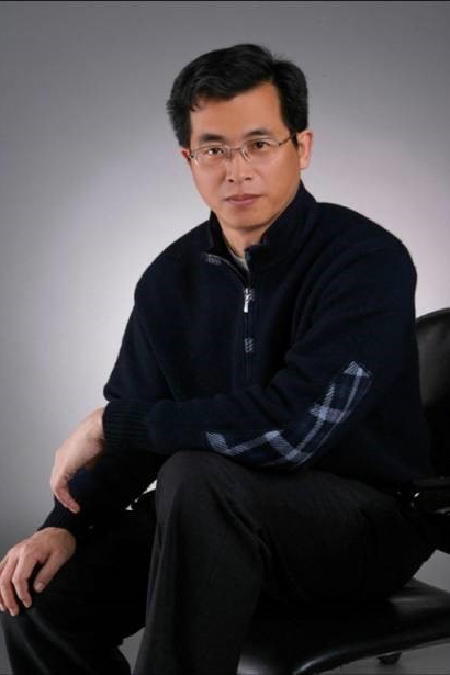 李伟东